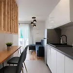 In - Chmielewskiego Aparthotel