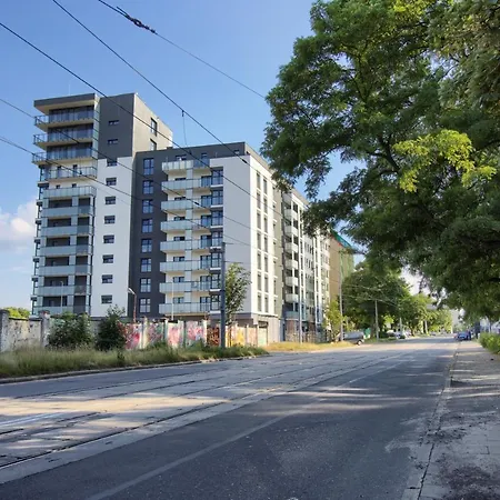 In - Chmielewskiego 3* Štetín