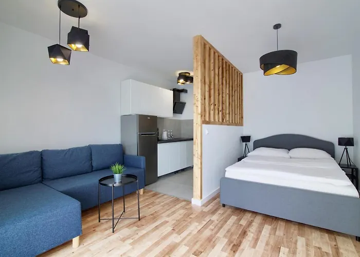 In - Chmielewskiego 3* Szczecin